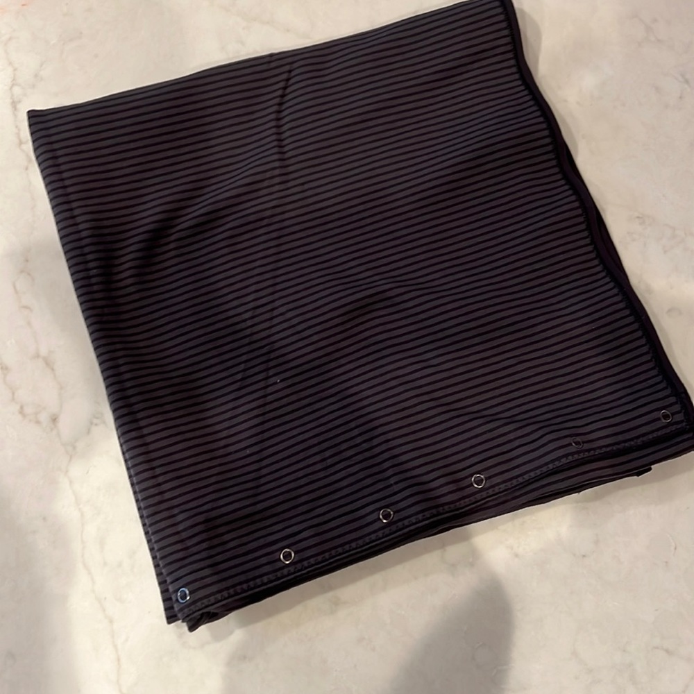 Lululemon vinyasa scarf wrap black grey